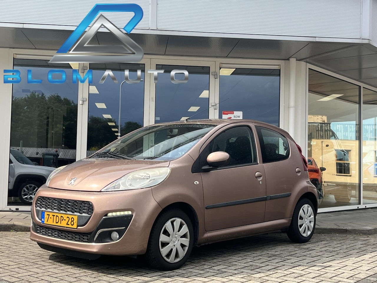 Peugeot 107 - 1.0 Active LED+AIRCO NL AUTO KEURIG ONDERHOUDEN - AutoWereld.nl
