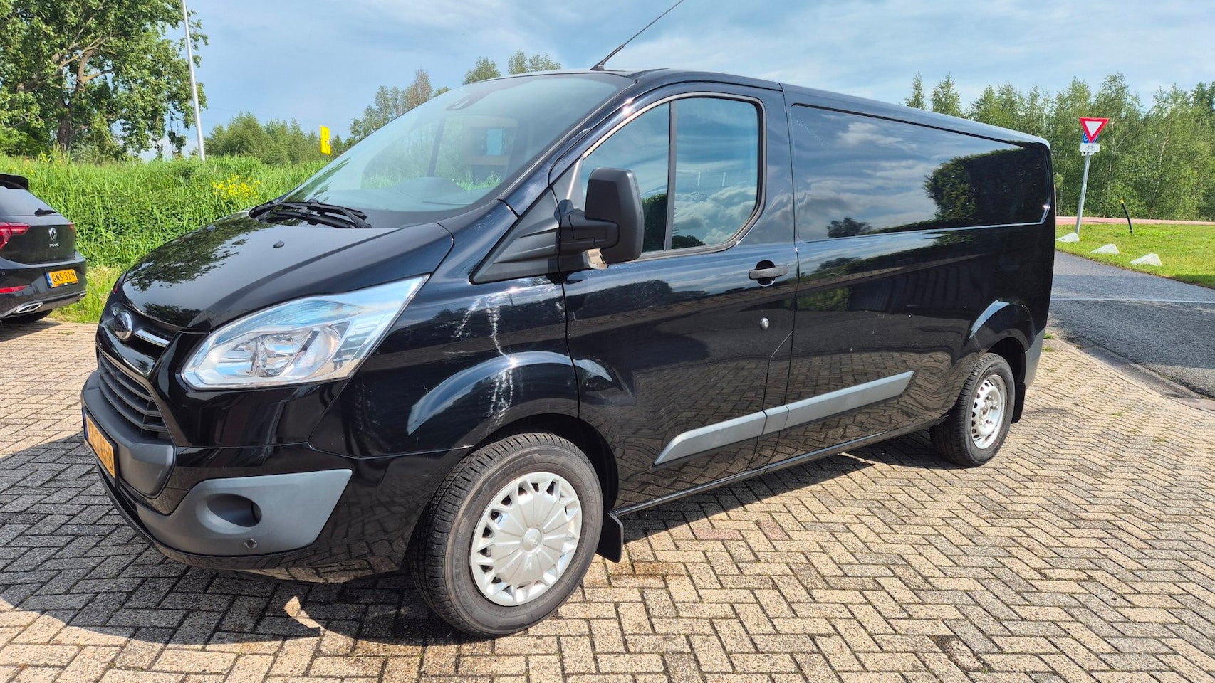 Ford Transit Custom - 290 2.2 TDCI L2H1 Trend 290 2.2 TDCI L2H1 Trend - AutoWereld.nl
