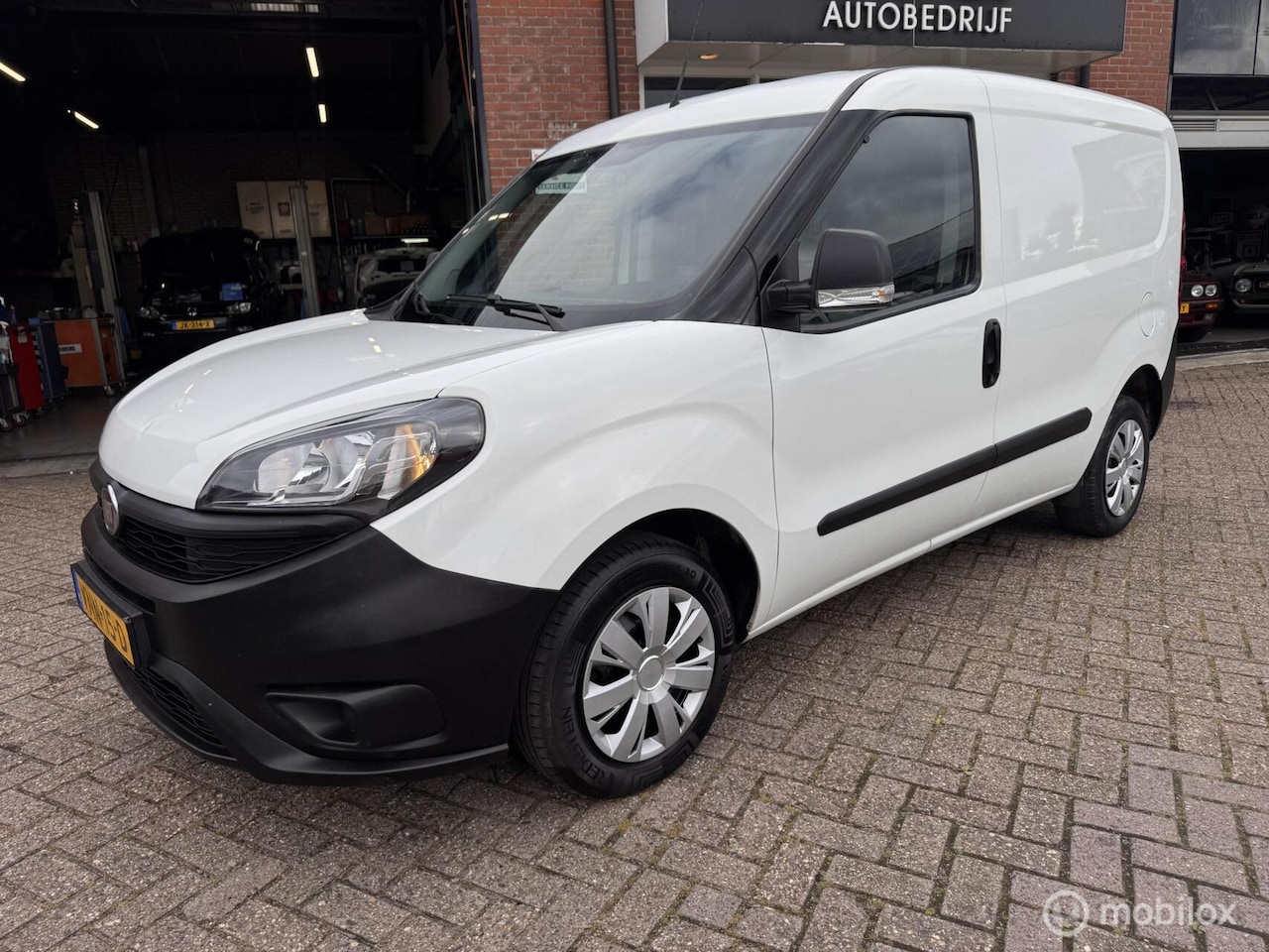 Fiat Doblò Cargo - 1.6 MJ L1H1 1.6 MJ L1H1 - AutoWereld.nl