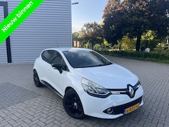 Renault Clio - 1.5 dCi Clima Navi Bleutooth Parkeersensoren