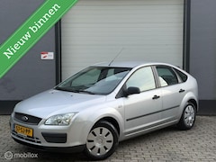 Ford Focus - 1.6-16V Champion TOPSTAAT / AIRCO / CRUISE / NAP