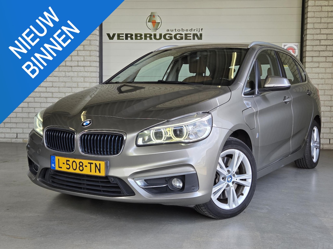 BMW 2-serie Active Tourer - 225xe iPerformance High Executive 225xe iPerformance High Executive - AutoWereld.nl