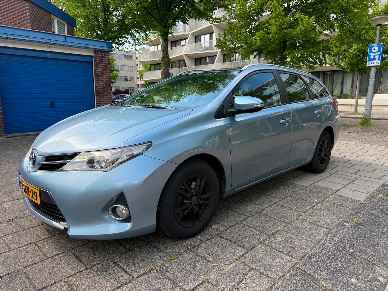 Toyota Auris Touring Sports - 1.6 Aspiration Airco - AutoWereld.nl