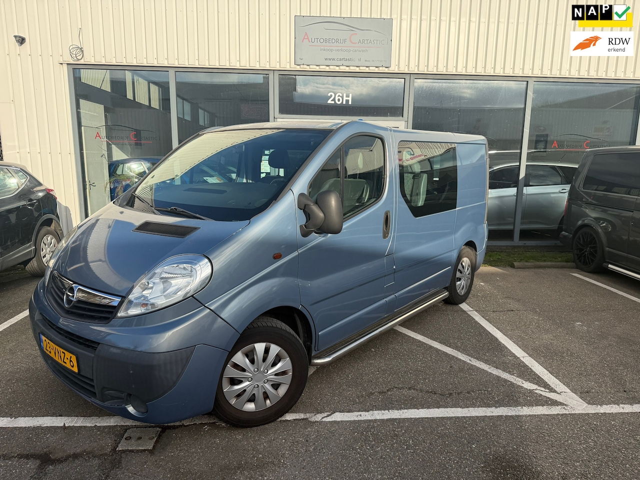 Opel Vivaro - 2.5 CDTI L1H1 DC ROLSTOEL | MINDER VALIDE | AUTOMAAT | PDC | CAMERA | CARPLAY | VOLLEDIG O - AutoWereld.nl