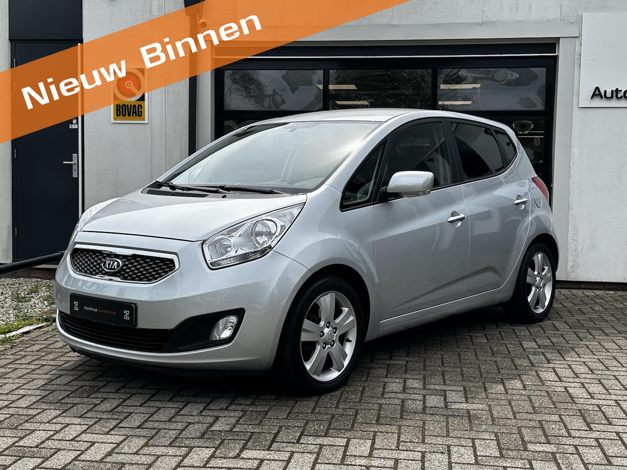 Kia Venga - 1.6 CVVT X-ecutive Automaat | Cruise | Camera | Hoge zit - AutoWereld.nl