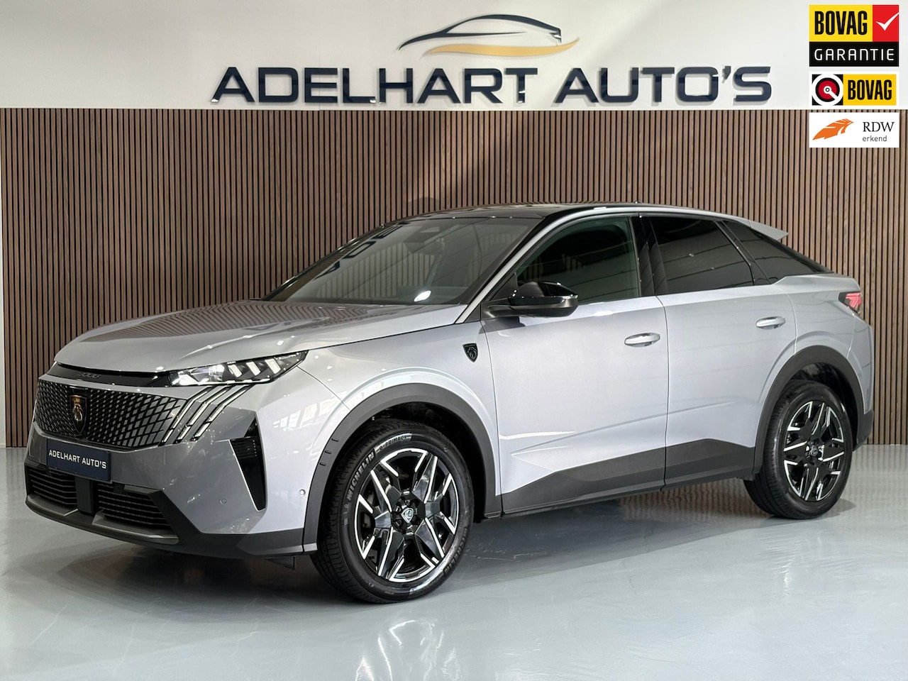 Peugeot 3008 - 1.2 Hybrid 145e GT Line 2 Tone Automaat / Lederen interieur / Navigatie full map / Camera - AutoWereld.nl