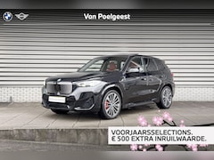 BMW iX1 - xDrive30 67 kWh | M Sport | Panoramadak | Selections 500