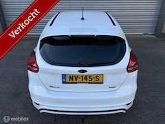 Ford Focus - 1.0 ST-Line*NEDERLANDS*CRUISE*NAV*P-SENS V+A