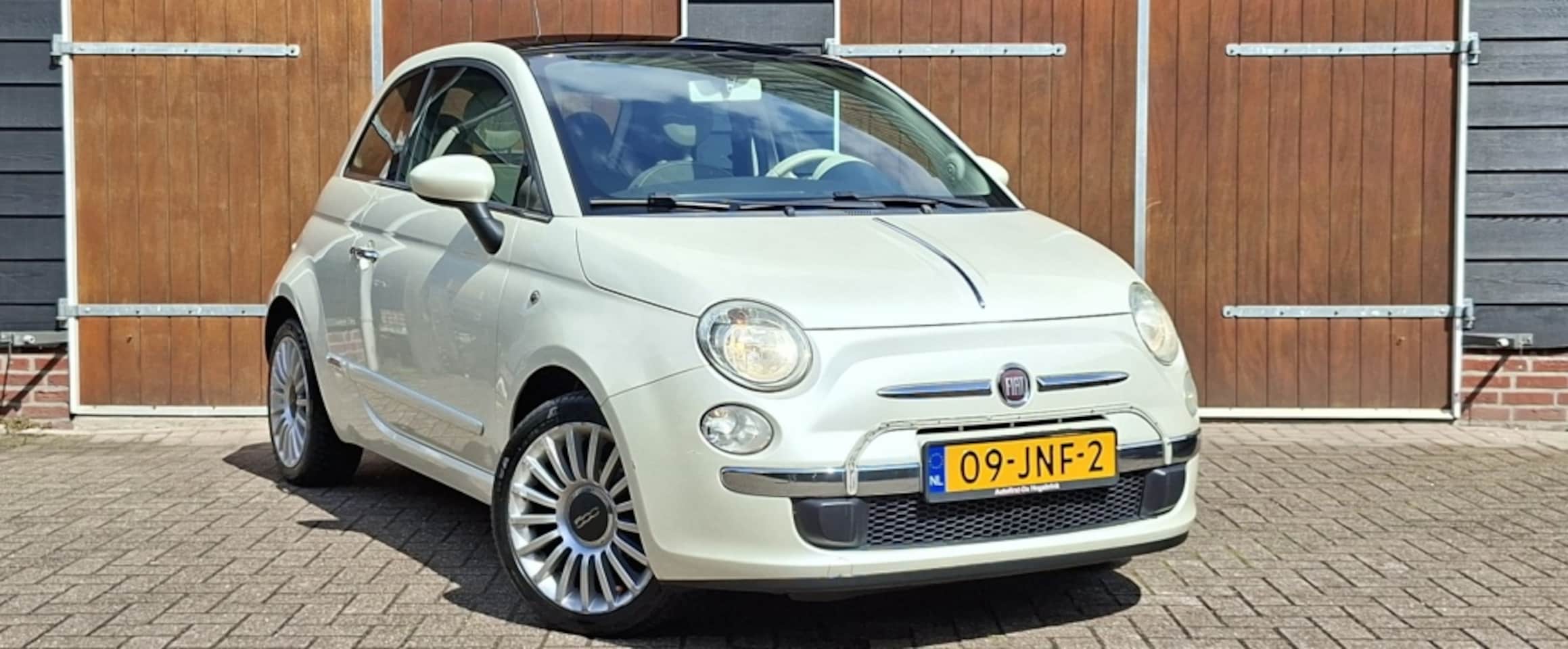 Fiat 500 - 1.2 Lounge | Automaat | Airco | Panoramadak | All seasonbanden - AutoWereld.nl