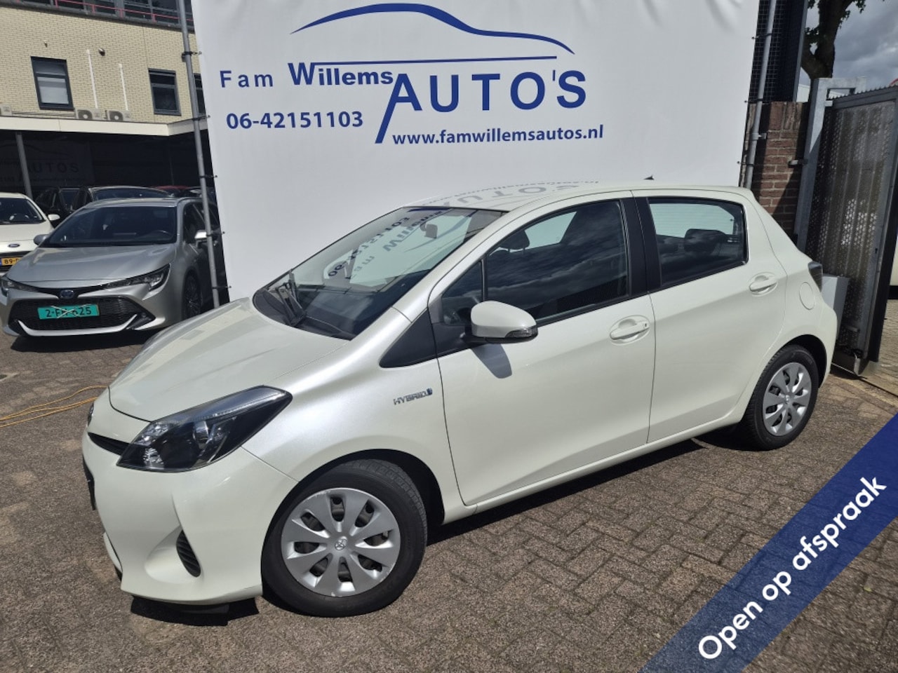 Toyota Yaris - 1.5 Full Hybrid Asp. NL NAP - AutoWereld.nl