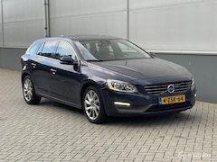 Volvo V60 - 1.6 D2 2015/Airco/trekhaak/NAP