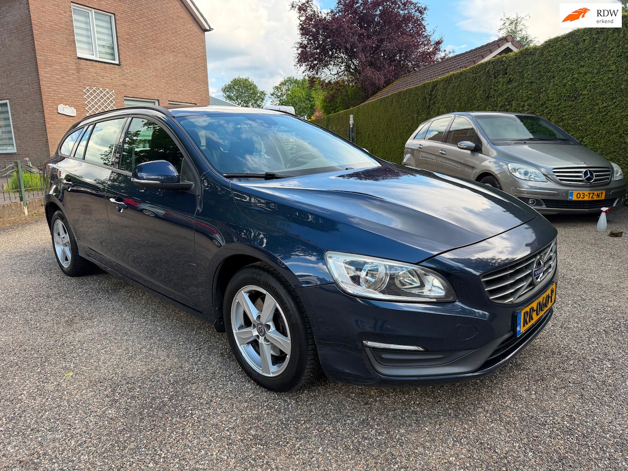 Volvo V60 - 1.6 D2 Kinetic 1.6 D2 Kinetic - AutoWereld.nl