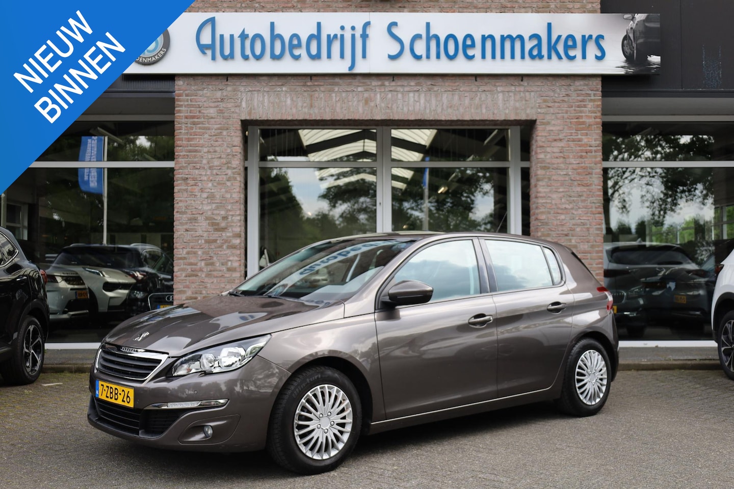 Peugeot 308 - 1.2 PureTech Active TREKHAAK NAVI CRUISE NAP 2xPDC CLIMA - AutoWereld.nl