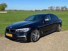 BMW 5-serie - M550i xDrive High Executive M-pakket, prof navi, head-up display, Carplay, Harman Kardon en comfort access