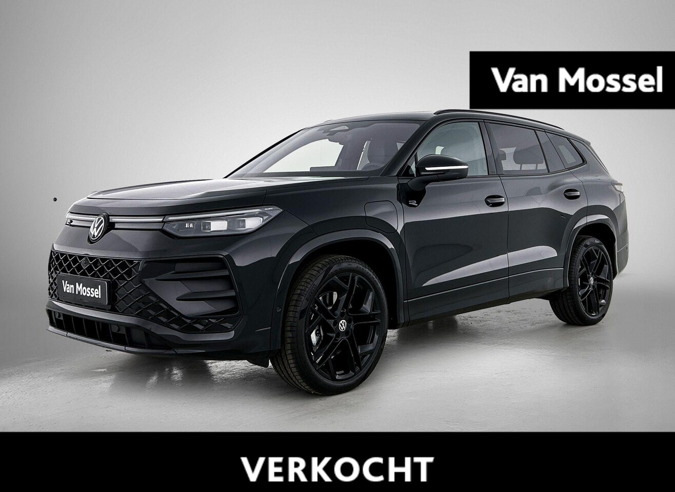 Volkswagen Tayron - 1.5 eHybrid R-Line Edition 272 PK Plug-in hybrid | Trekhaak | 2000 kg trekgewicht | Harman - AutoWereld.nl