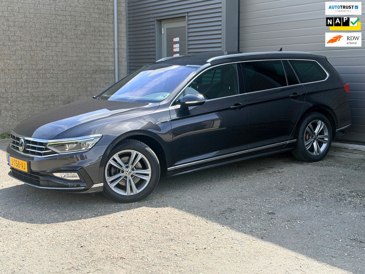 Volkswagen Passat Variant - 1.5 TSI R-Line Business + 1.5 TSI R-Line Business + |PANO|ACC|BTW - AutoWereld.nl