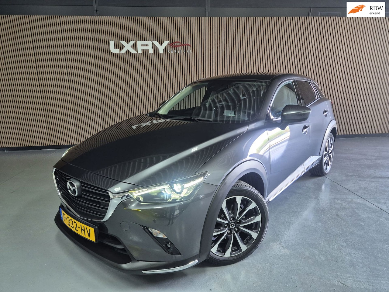 Mazda CX-3 - 2.0 SkyActiv-G 121 Luxury | Clima| Headup | Camera | Navi | Stoelverwarming | - AutoWereld.nl