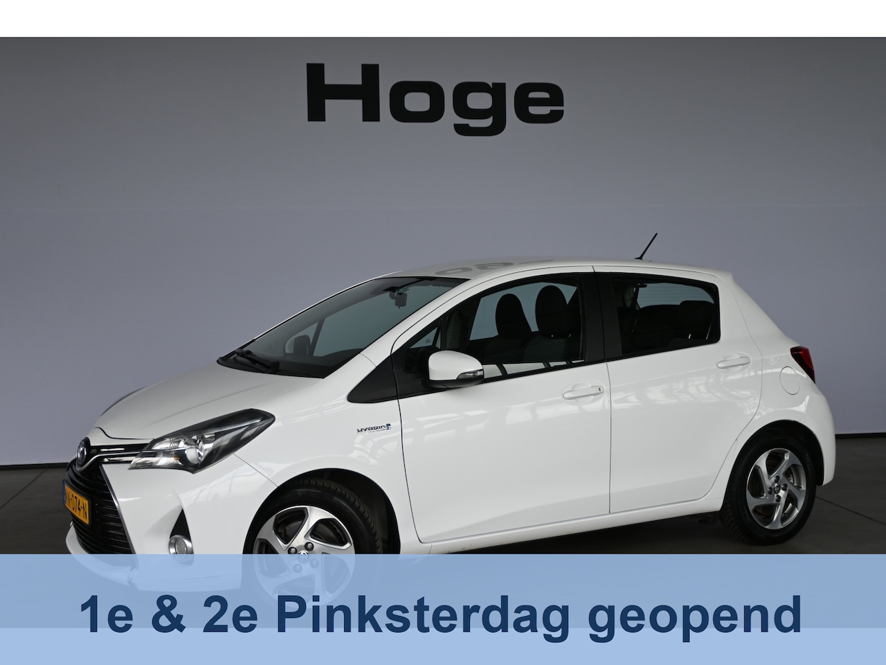 Toyota Yaris - 1.5 Hybrid Trend Bi-Tone Clima Navigatie Trekhaak PDC Cruise control 100% Onderhouden! Inr - AutoWereld.nl