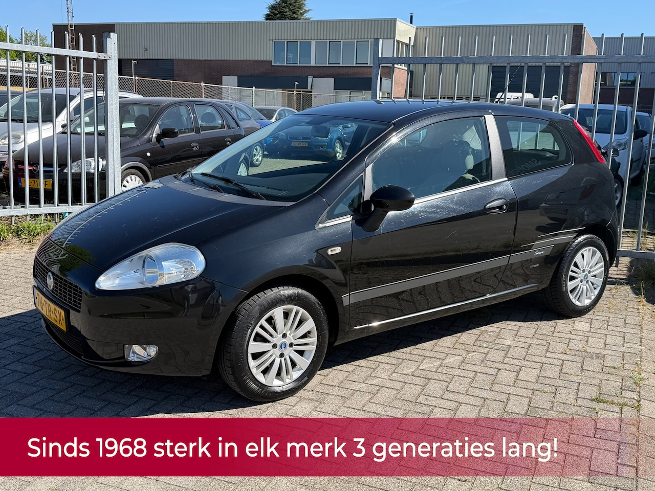 Fiat Grande Punto - 1.4 Edizione Blue & Me! NIEUWE APK l AIRCO ECC l MTF-STUUR l LMV l GOED ONDERHOUDEN! - AutoWereld.nl