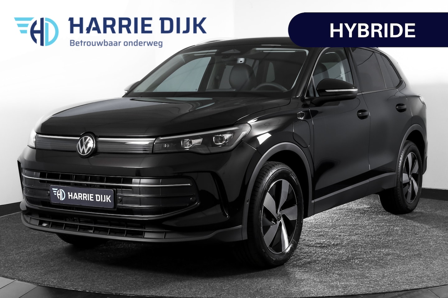 Volkswagen Tiguan - 1.5 eHybrid 204 PK Life | Elek. Trekhaak | Dig. Cockpit | Adapt. Cruise | Stoel-+stuurverw - AutoWereld.nl