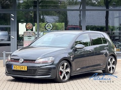 Volkswagen Golf - 2.0 TSI GTI | DSG | Navi | Trekhaak | Led | Stoelverwarming | 1e Eigenaar