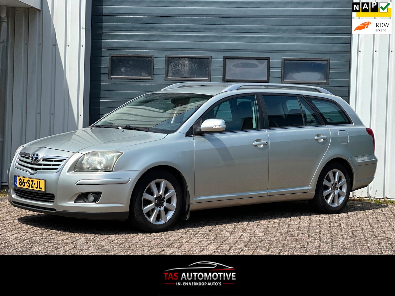 Toyota Avensis Wagon - 1.8 VVTi Luna 2e EIG/CLIMA/CRUISE/NAP - AutoWereld.nl