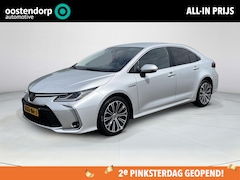 Toyota Corolla - Sedan 1.8 Hybrid Dynamic | Parkeersensoren | Carplay | Stoelverwarming | 17 inch LM-velgen
