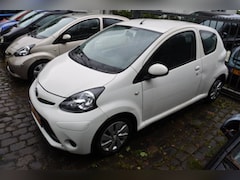 Toyota Aygo - 1.0 VVT-i Comfort apk 22-6-2027 airco 237 dkm