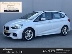 BMW 2-serie Active Tourer - 218i Executive M - Sport / Cruise Control / Stoelverwarming / Trekhaak (1.300KG) / Parkeer