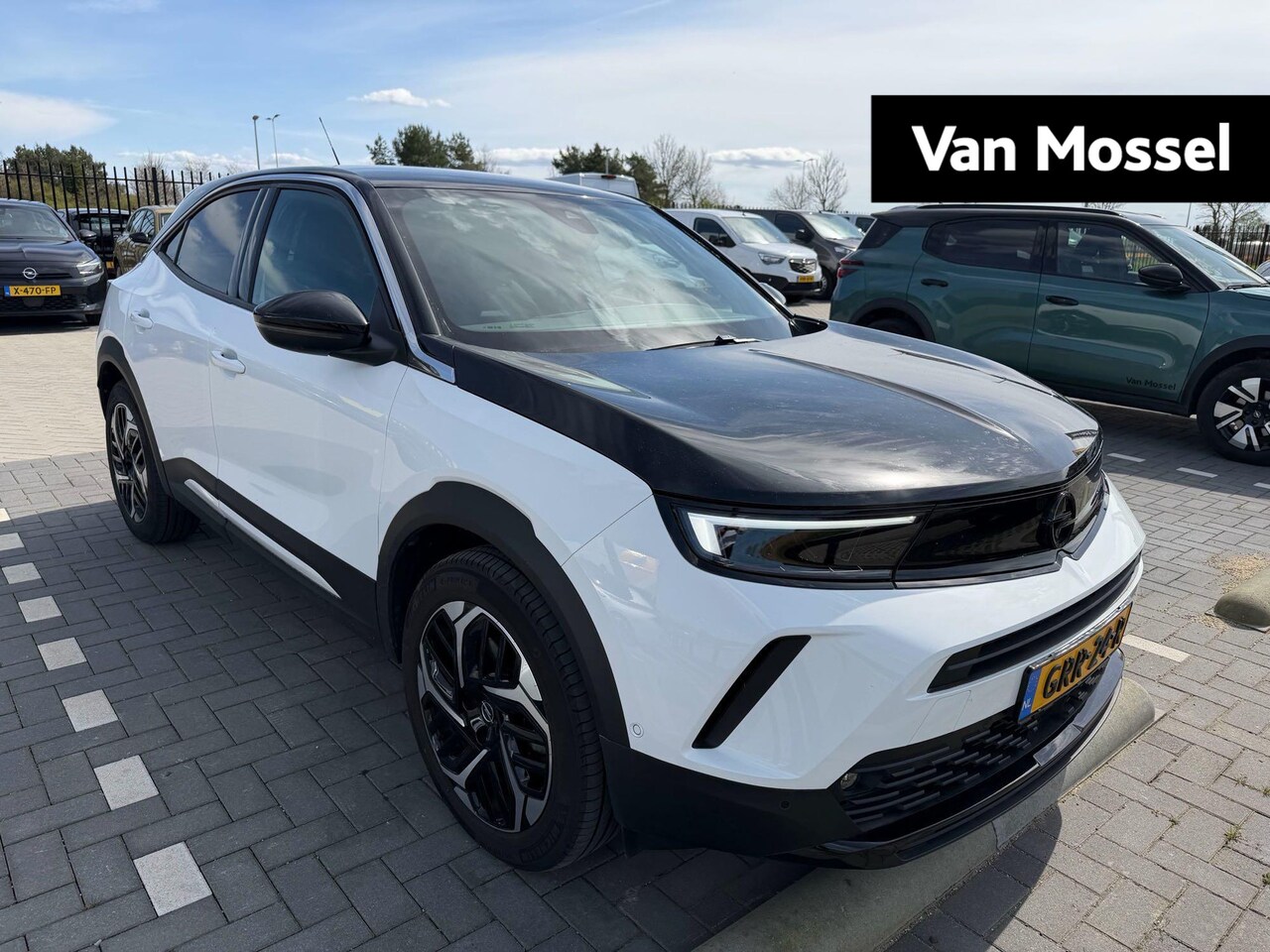 Opel Mokka Electric - Long Range Ultimate 54 kWh | Apple Carplay/Android Auto | Stoel- Stuurverwarming | Adaptie - AutoWereld.nl