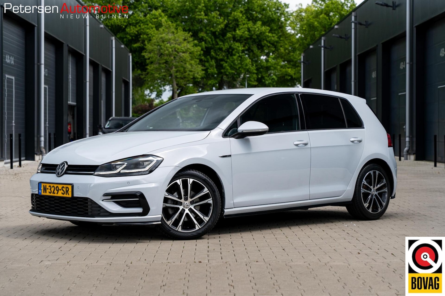 Volkswagen Golf - 1.4 TSI Highline R-Line *Virtual* ACC* Vol* - AutoWereld.nl