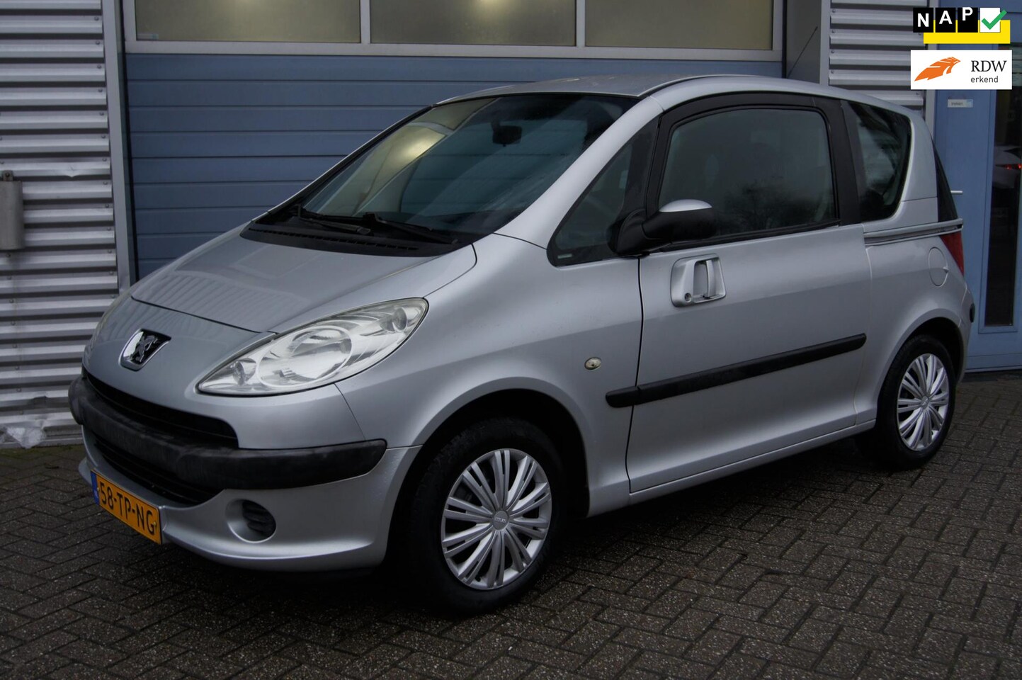 Peugeot 1007 - 1.4 Sesam Urban 1.4 Sesam Urban - AutoWereld.nl