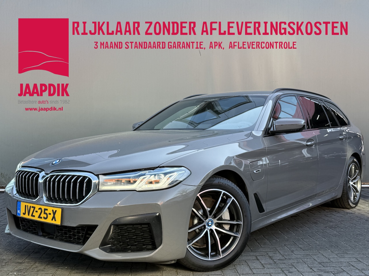 BMW 5-serie Touring - BWJ 2022 530e xDrive 184 PK High Executive M-Sport AUTOMAAT | TREKHAAK ELEKTR. | STOELVERW - AutoWereld.nl