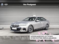 BMW 5-serie - Sedan 520i M Sportpakket / Innovation Pack / Comfort Pack / Stoelventilatie / Elektrisch v