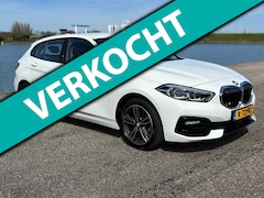 BMW 1-serie - 118i Executive Sport Line AUTOM/NAVI/CRUISE