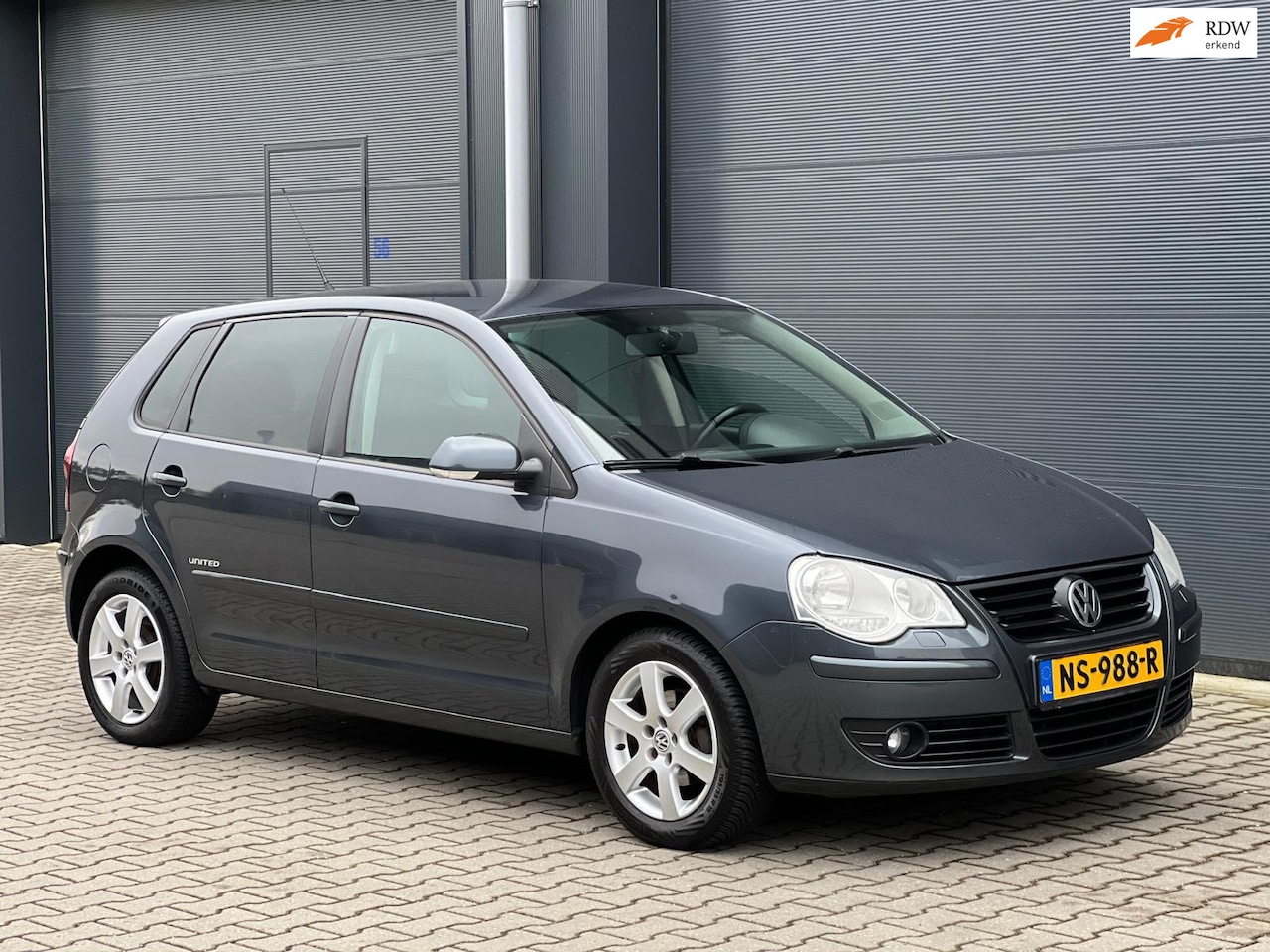 Volkswagen Polo - 1.2 EASYLINE 5DRS AIRCO PARK-SENSOREN - AutoWereld.nl