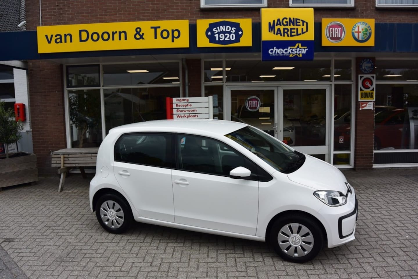 Volkswagen Up! - 1.0 BMT move up! 1.0 BMT MOVE UP! - AutoWereld.nl