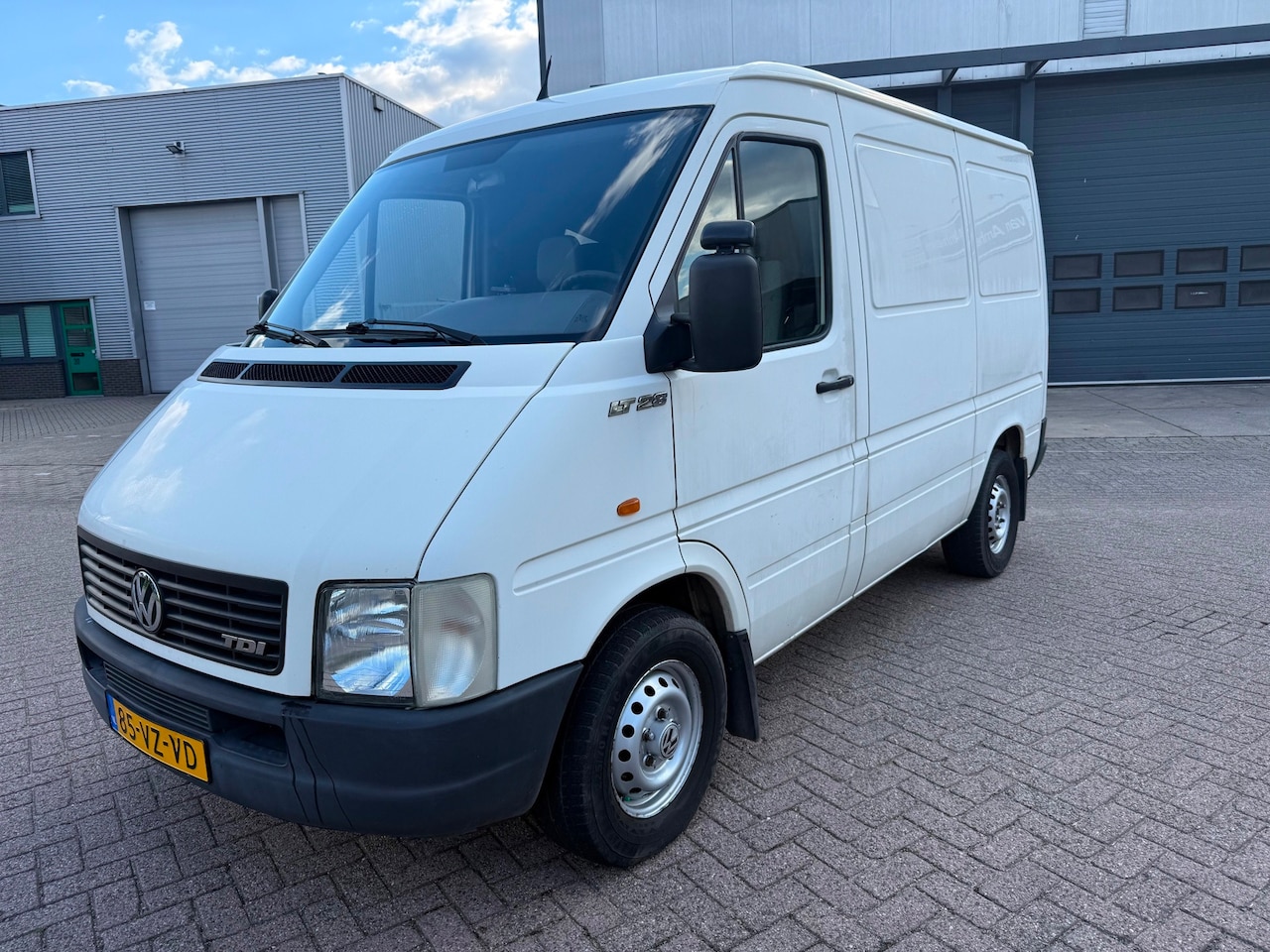 Volkswagen LT 28 - 28A 2.5 TDI - AutoWereld.nl