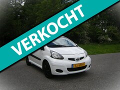 Toyota Aygo - 1.0-12V Comfort . 5 Drs . Airco . Elec ramen . Audio . enz