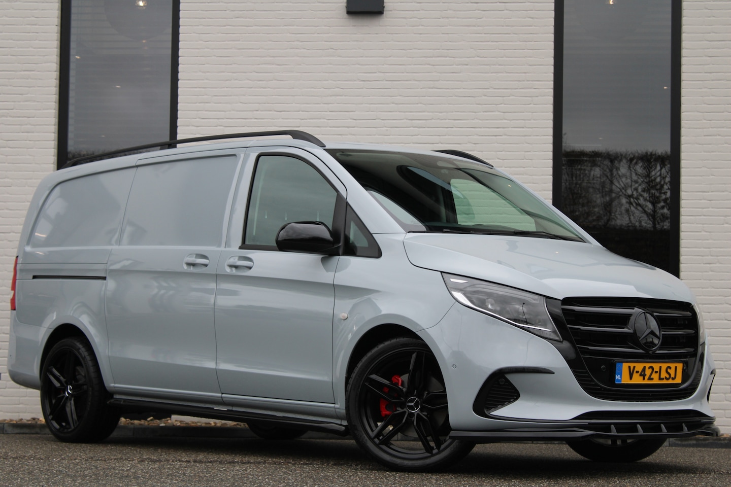 Mercedes-Benz Vito - 114 CDI / Aut / Edition / Lang / 1.800km!! / Led / Camera / Navi / NIEUWSTAAT - AutoWereld.nl