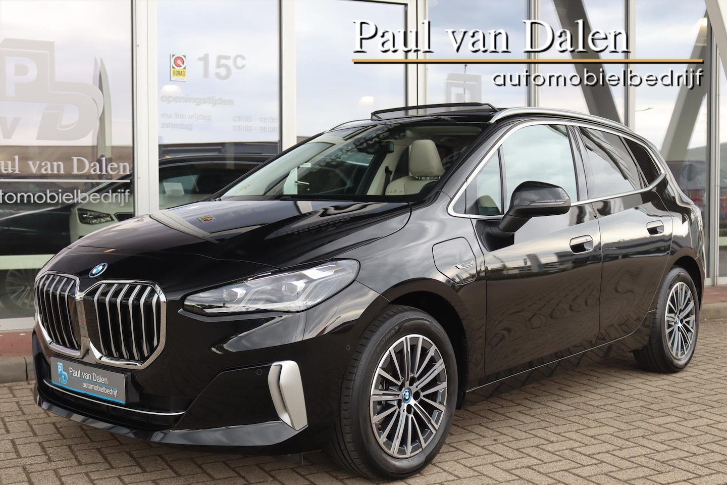 BMW 2-serie Active Tourer - (u06) 225e XDRIVE 245PK LUXURY LINE PREMIUM Panodak | Navi | Leer | Camera | Live Cockpit - AutoWereld.nl