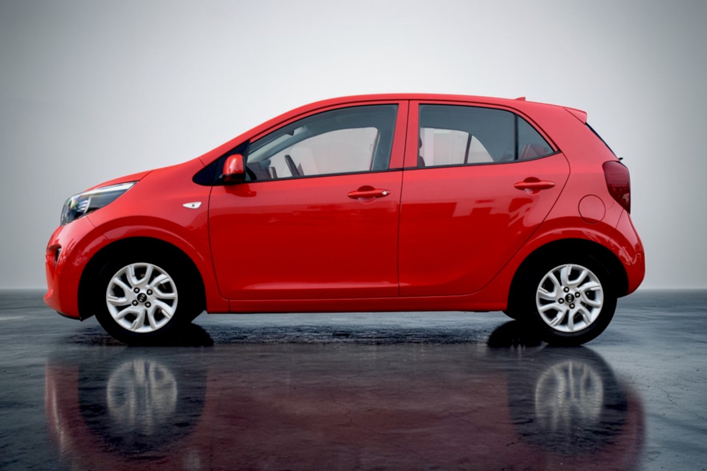 Kia Picanto - 1.0 CVVT ComfortPlusLine Navigator 1.0 CVVT ComfortPlusLine Navigator, Parkeercamera, Airco, Apple car play, Full map navigat