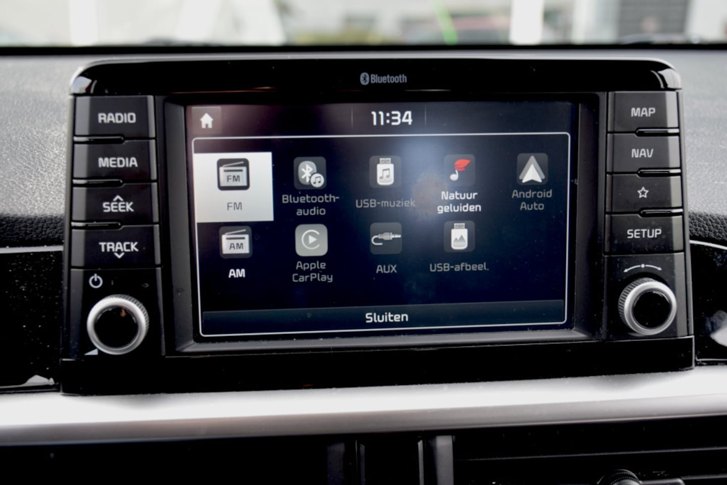 Kia Picanto - 1.0 CVVT ComfortPlusLine Navigator 1.0 CVVT ComfortPlusLine Navigator, Parkeercamera, Airco, Apple car play, Full map navigat