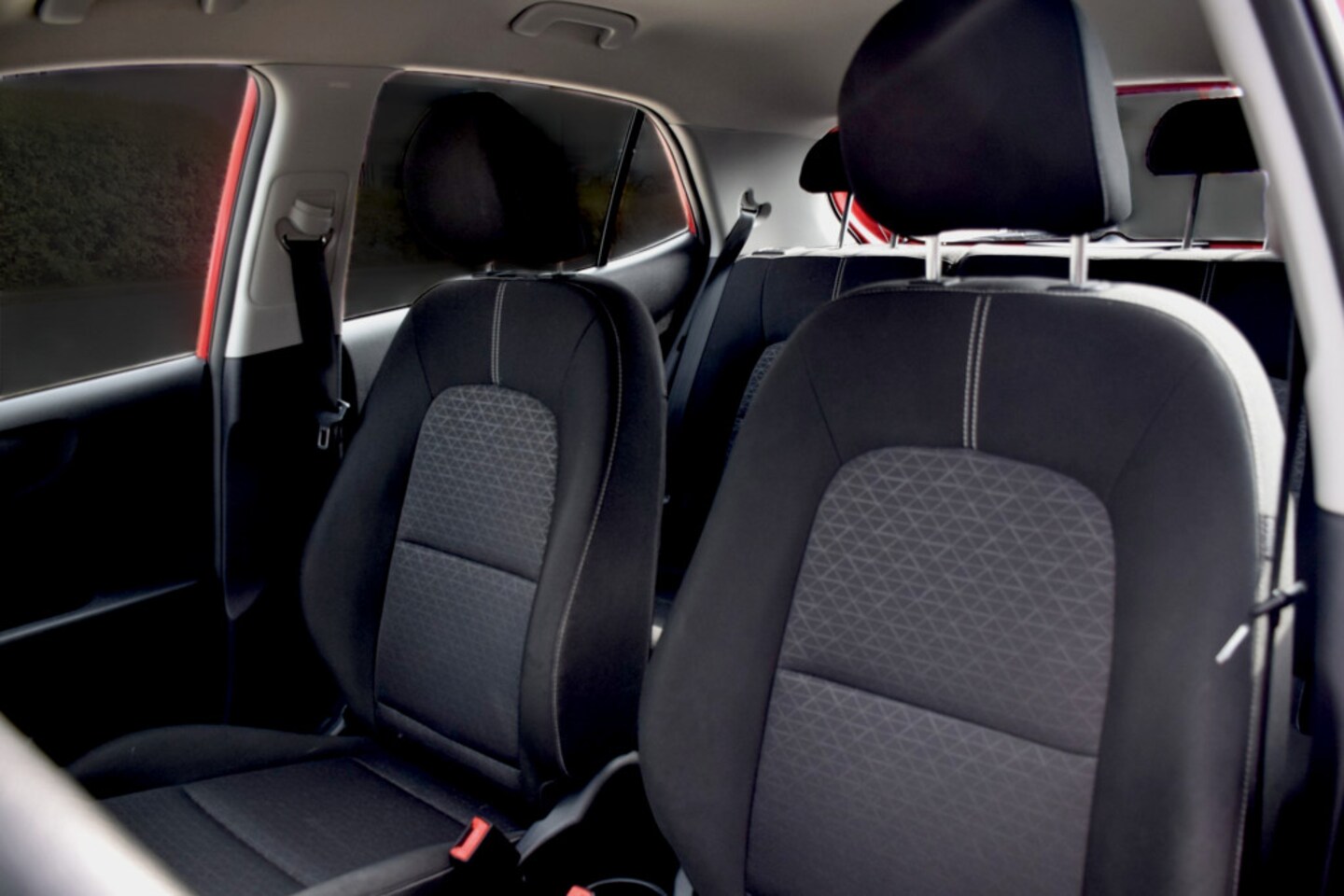 Kia Picanto - 1.0 CVVT ComfortPlusLine Navigator 1.0 CVVT ComfortPlusLine Navigator, Parkeercamera, Airco, Apple car play, Full map navigat