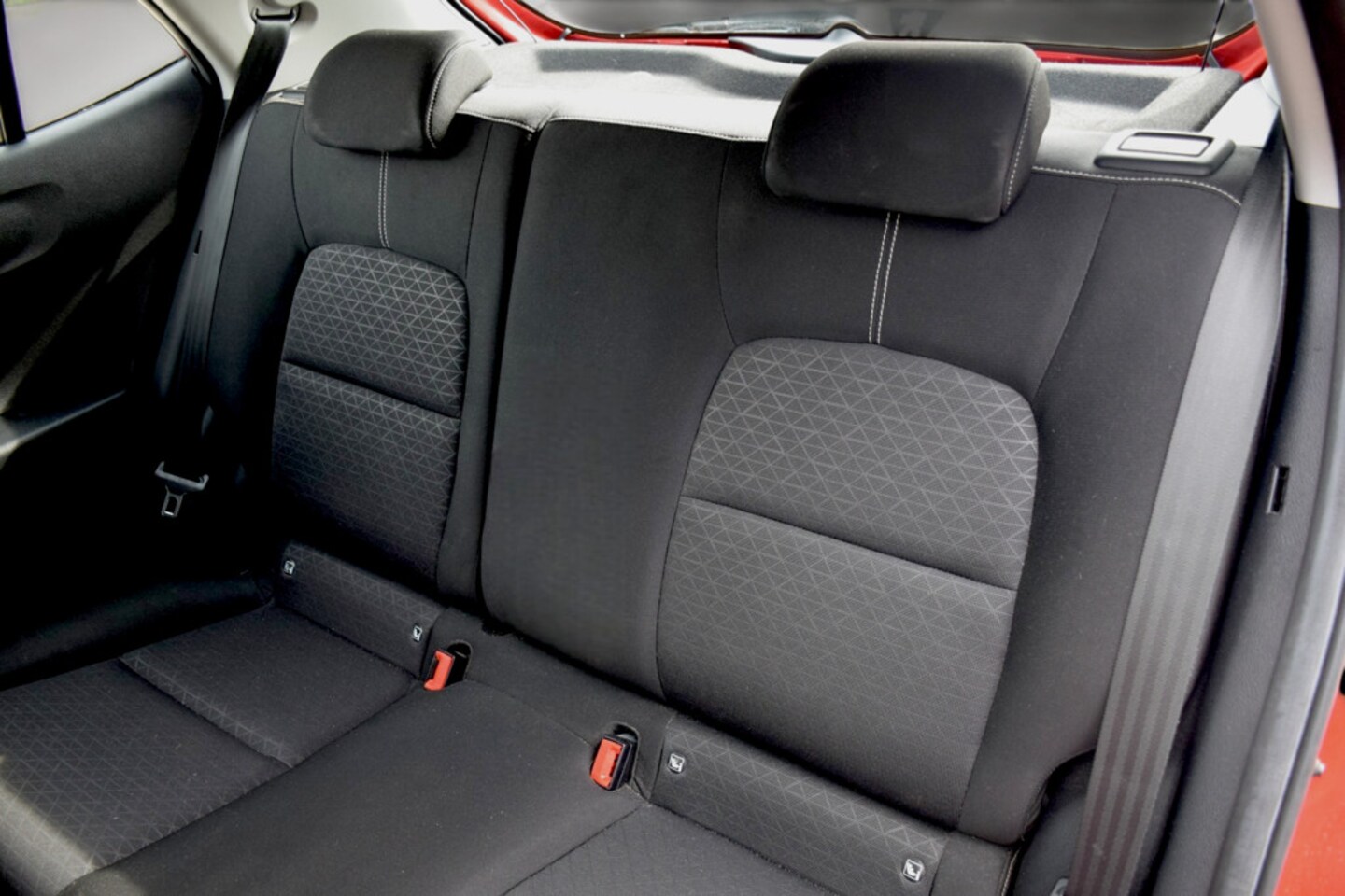 Kia Picanto - 1.0 CVVT ComfortPlusLine Navigator 1.0 CVVT ComfortPlusLine Navigator, Parkeercamera, Airco, Apple car play, Full map navigat