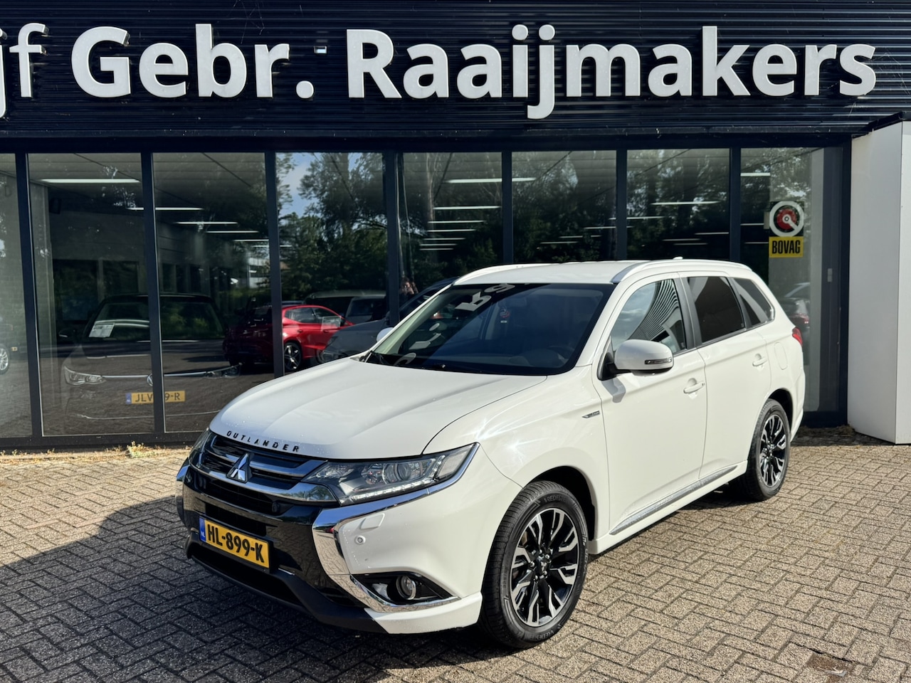 Mitsubishi Outlander - 2.0 PHEV Executive Edition*Camera*Navi*EXPORTPRIJS* - AutoWereld.nl