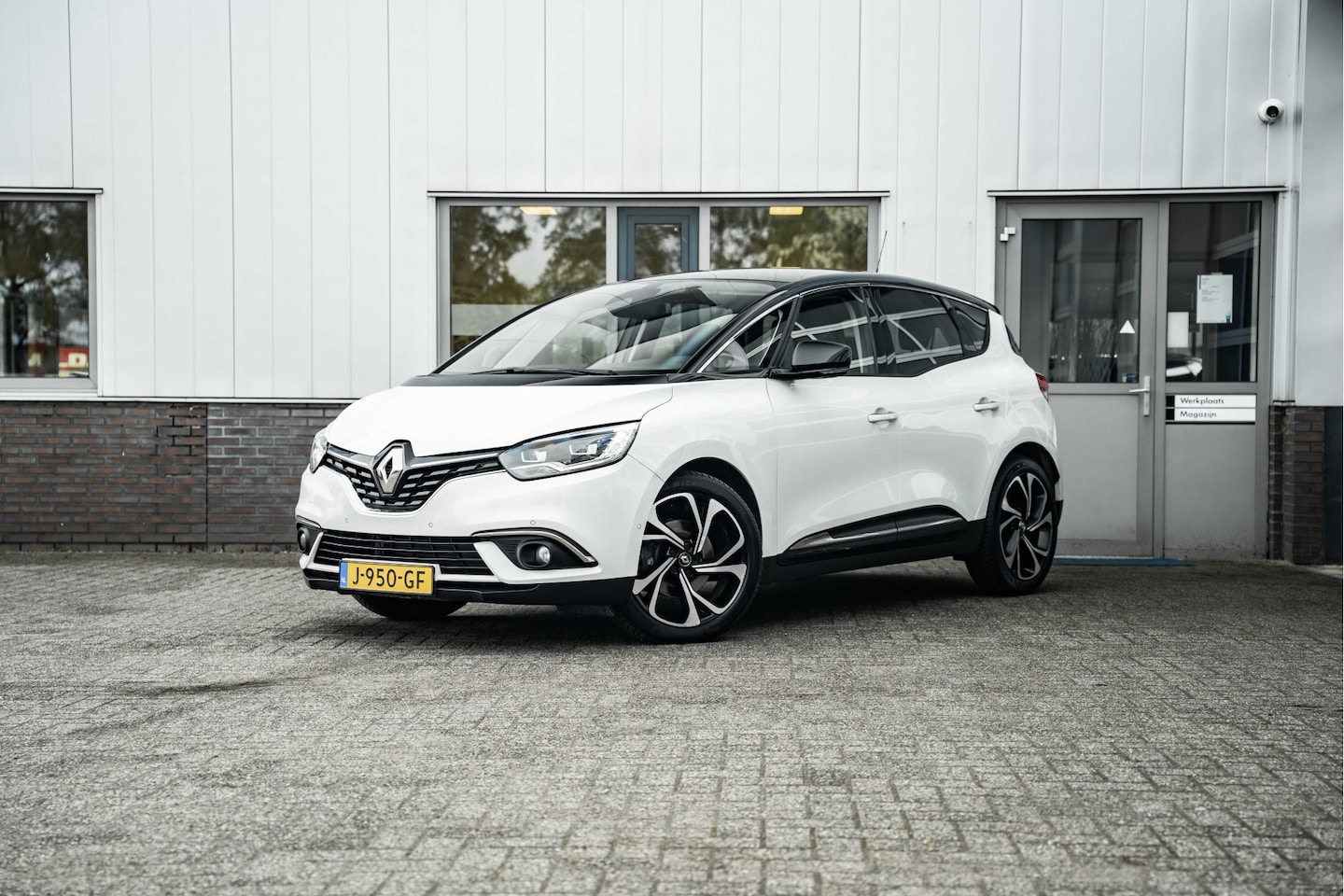 Renault Scénic - 1.3 TCe Intens | Automaat | Navi | 1800kg trekgewicht - AutoWereld.nl