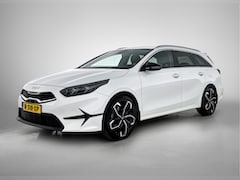 Kia Cee'd Sportswagon - Ceed 1.5 T-GDi DynamicPlusLine | Trekhaak | 18" LM Velgen | Stuur-/Stoelverwarming | Camer