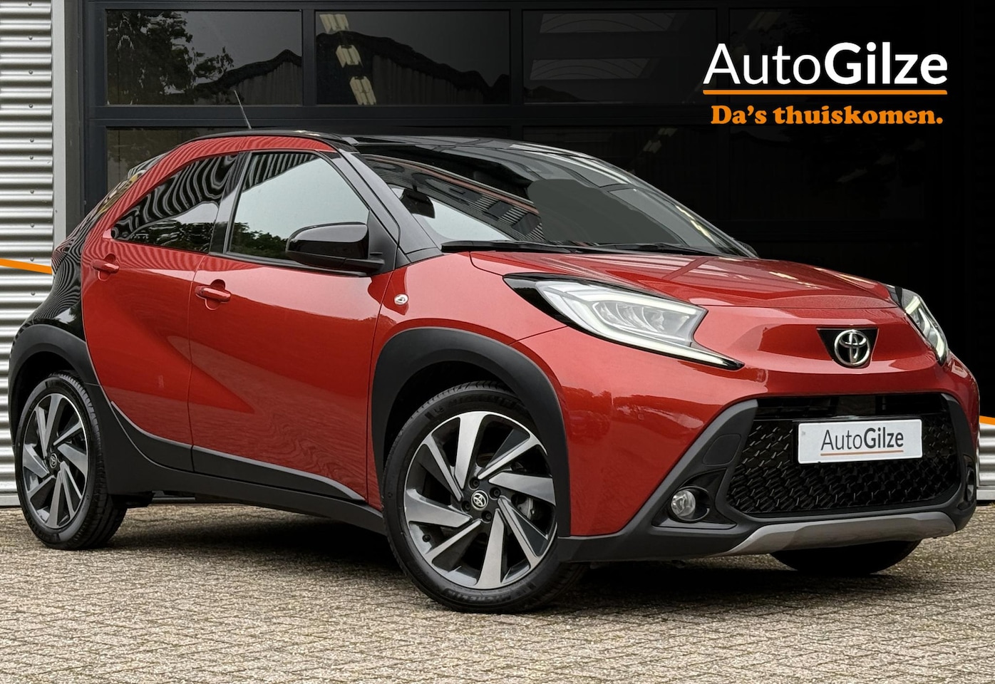 Toyota Aygo X - 1.0 VVT-i S-CVT Envy l Cabrio l Camera l Stoelverwarming - AutoWereld.nl