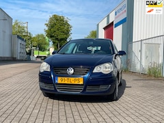 Volkswagen Polo - 1.4-16V Optive Automaat 3drs LageKm Airco Nap